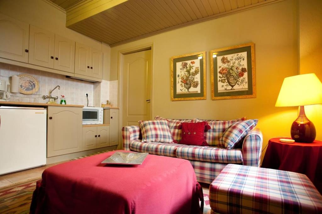 Villa House In Delphes Extérieur photo